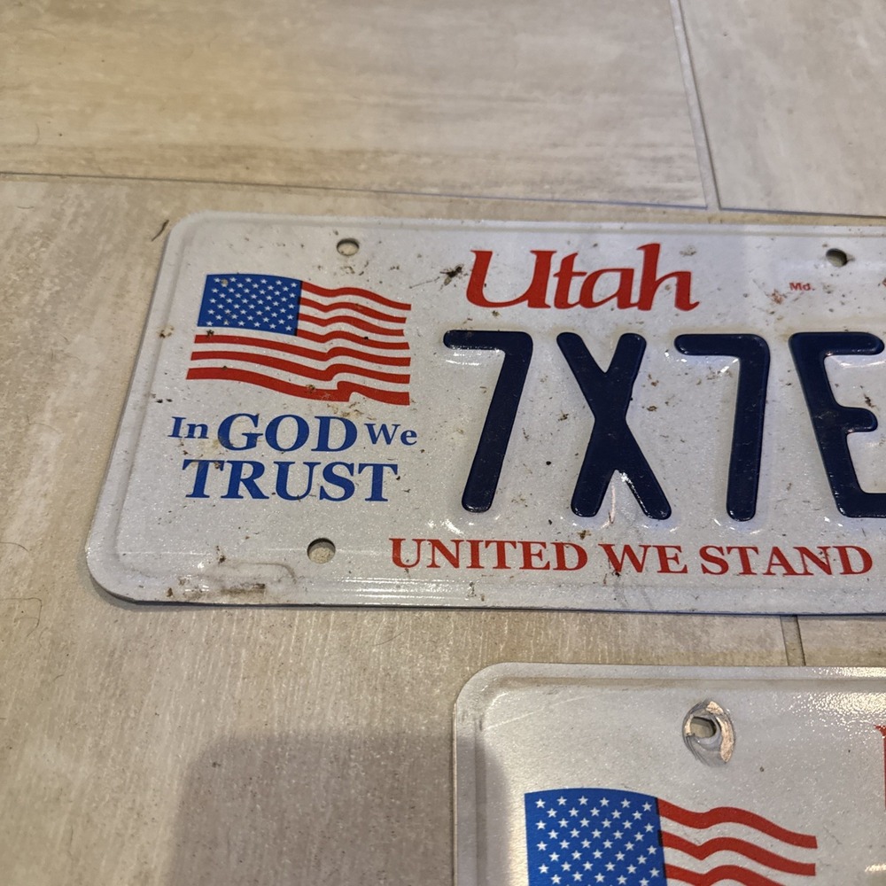 Expired Utah United We Stand In God We Trust Set Pair of License Plates 7X7EW - Picture 4 of 6